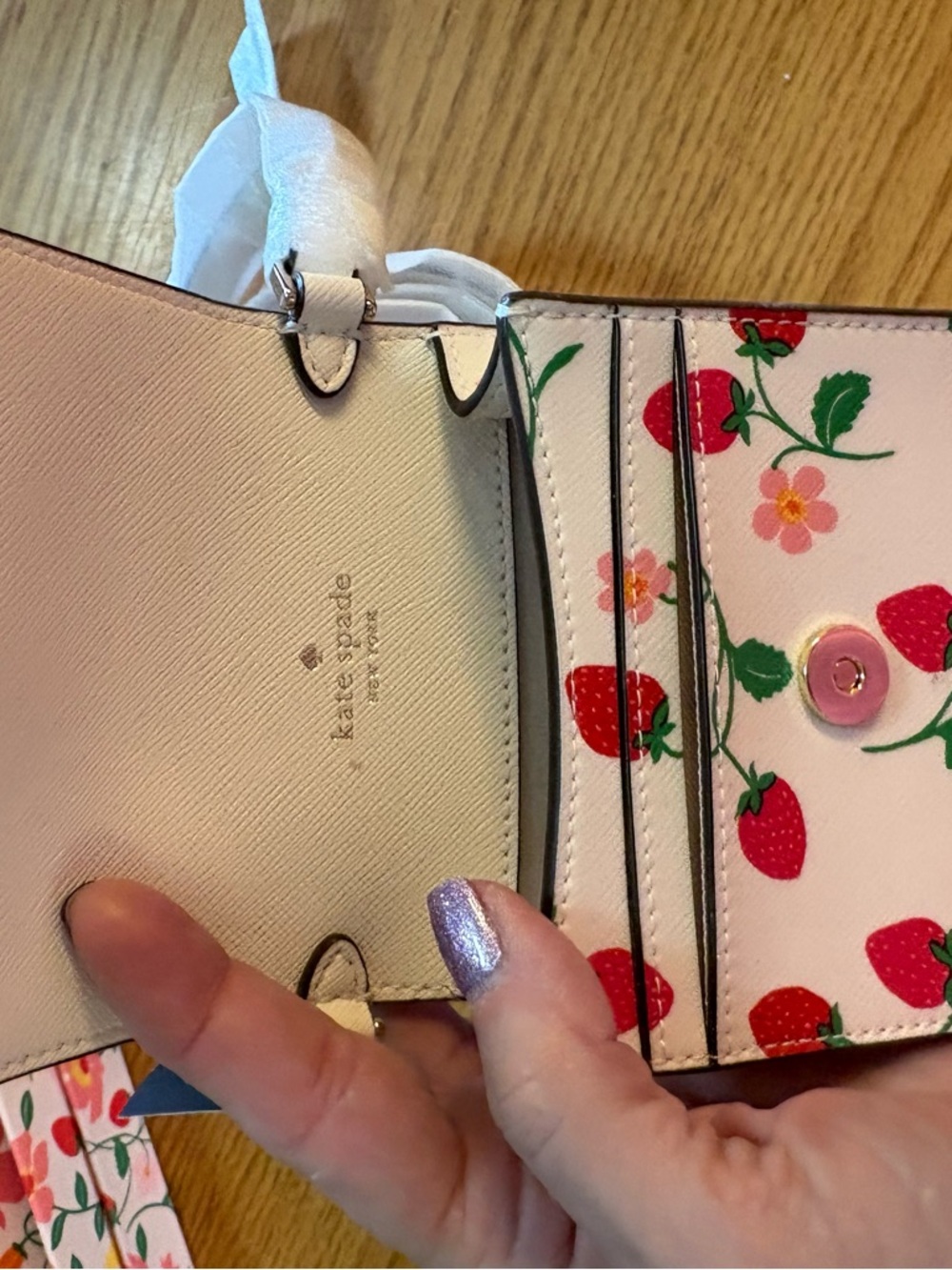 kate spade White Strawberry Print Crossbody Phone Pouch KG701 Madison - Picture 5 of 6